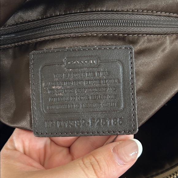 COACH F25185 ASHLEY SIGNATURE NORTH/SOUTH SATCHEL - Picture 11 of 11